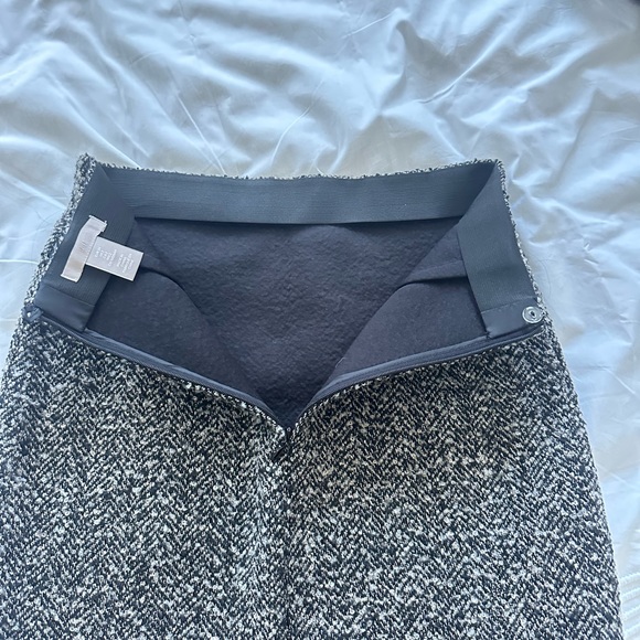 H&M Black and White Tweed Mini Skirt - Picture 2 of 3